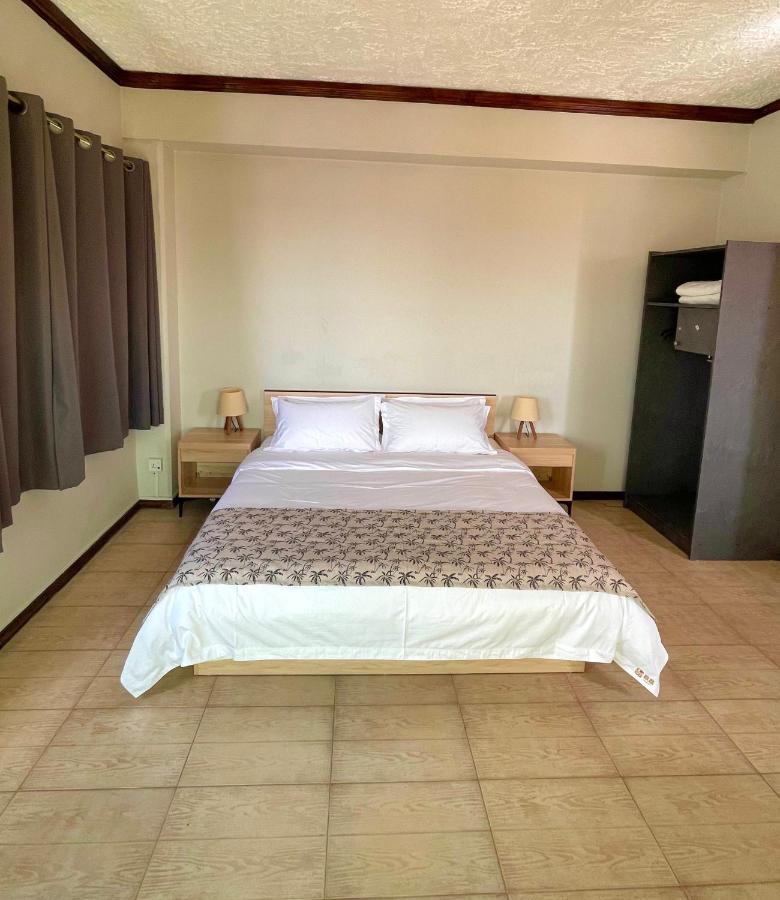 Kirin Guesthouse&Restaurant Port Louis Eksteriør billede